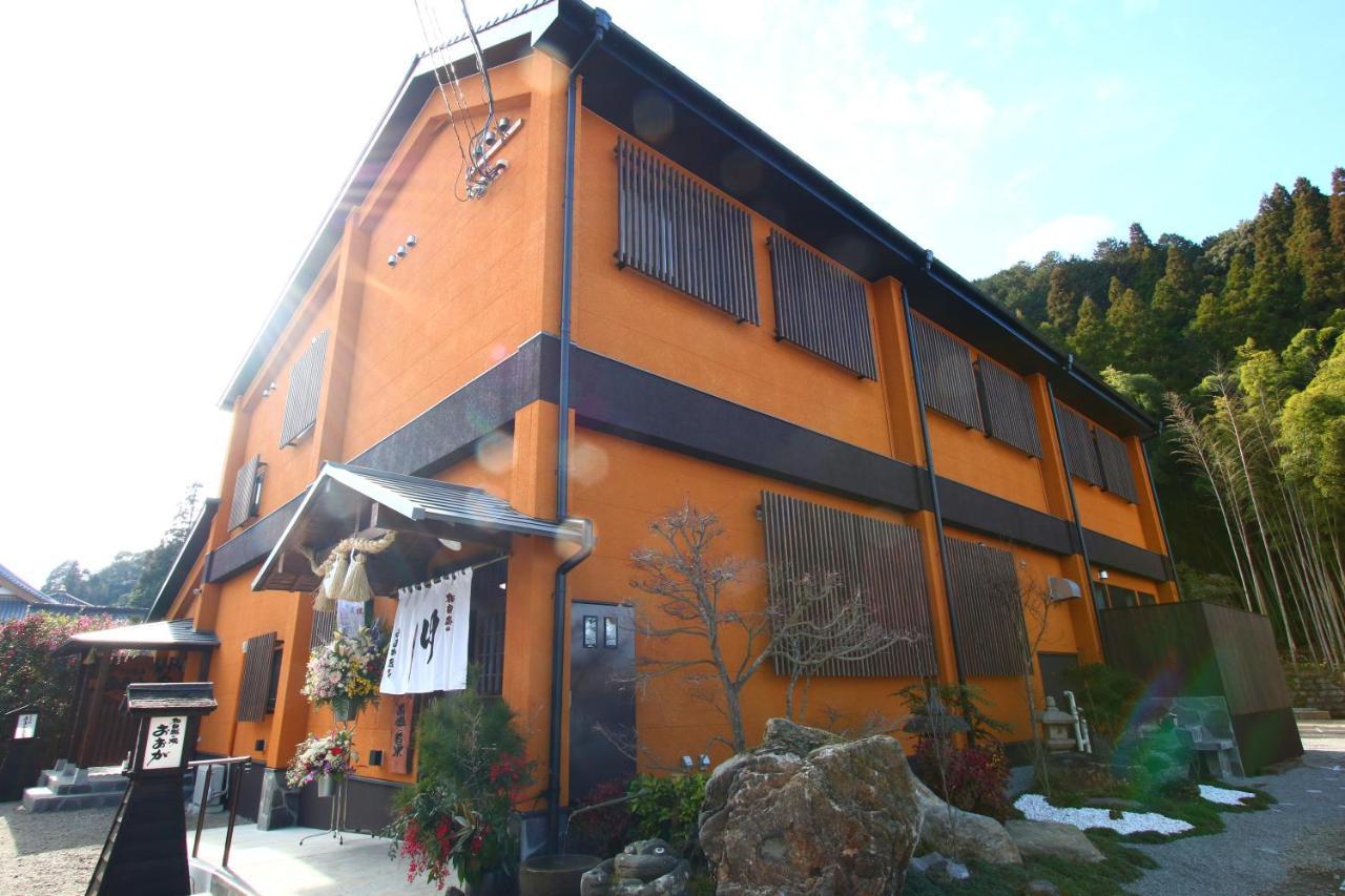 Отель Hitoyoshi Onsen Ohgano Yado Экстерьер фото