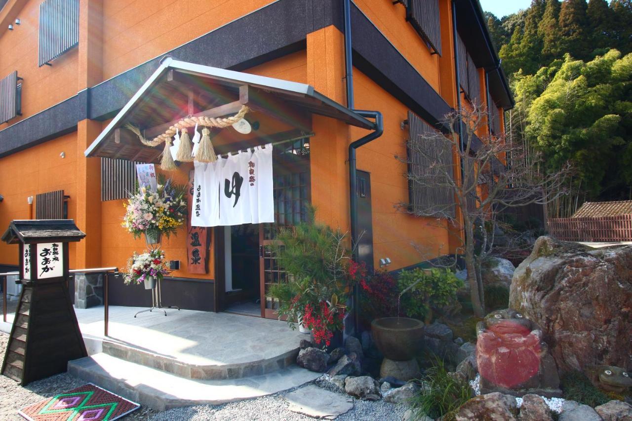 Отель Hitoyoshi Onsen Ohgano Yado Экстерьер фото