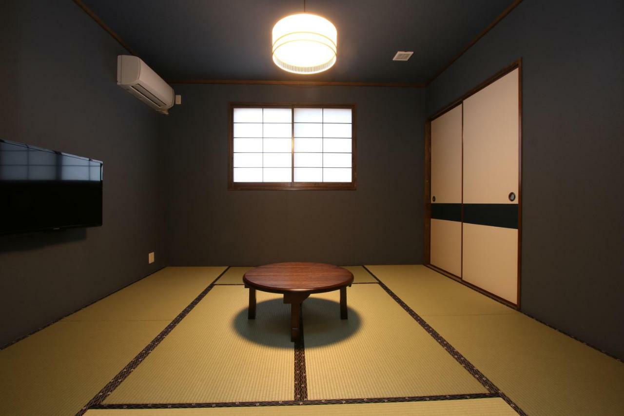 Отель Hitoyoshi Onsen Ohgano Yado Экстерьер фото